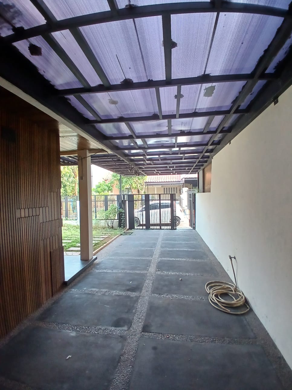 DiJual Rumah di Mekarindah Jababeka